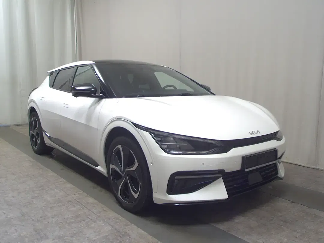 Kia EV6 GT - Thumbnail 3