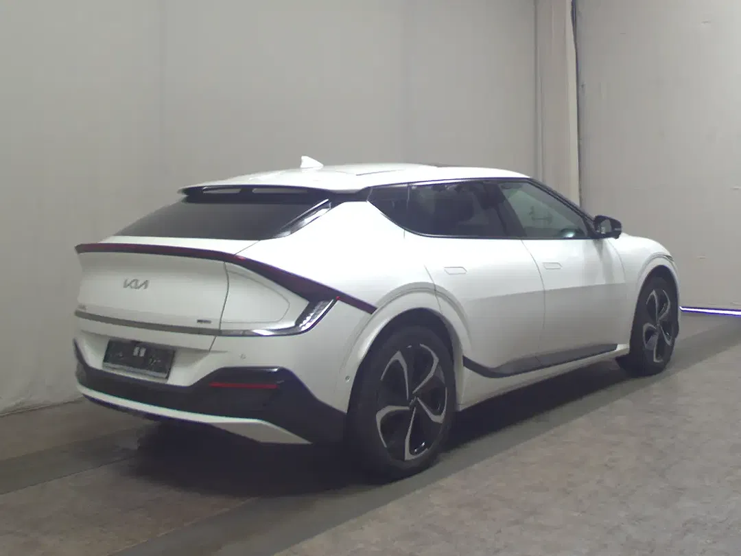 Kia EV6 GT - Thumbnail 4