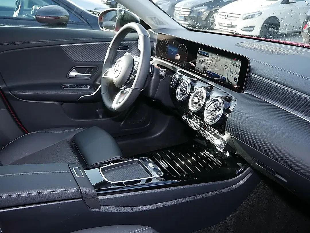 Mercedes-Benz CLA 200 Progressive - Thumbnail 4