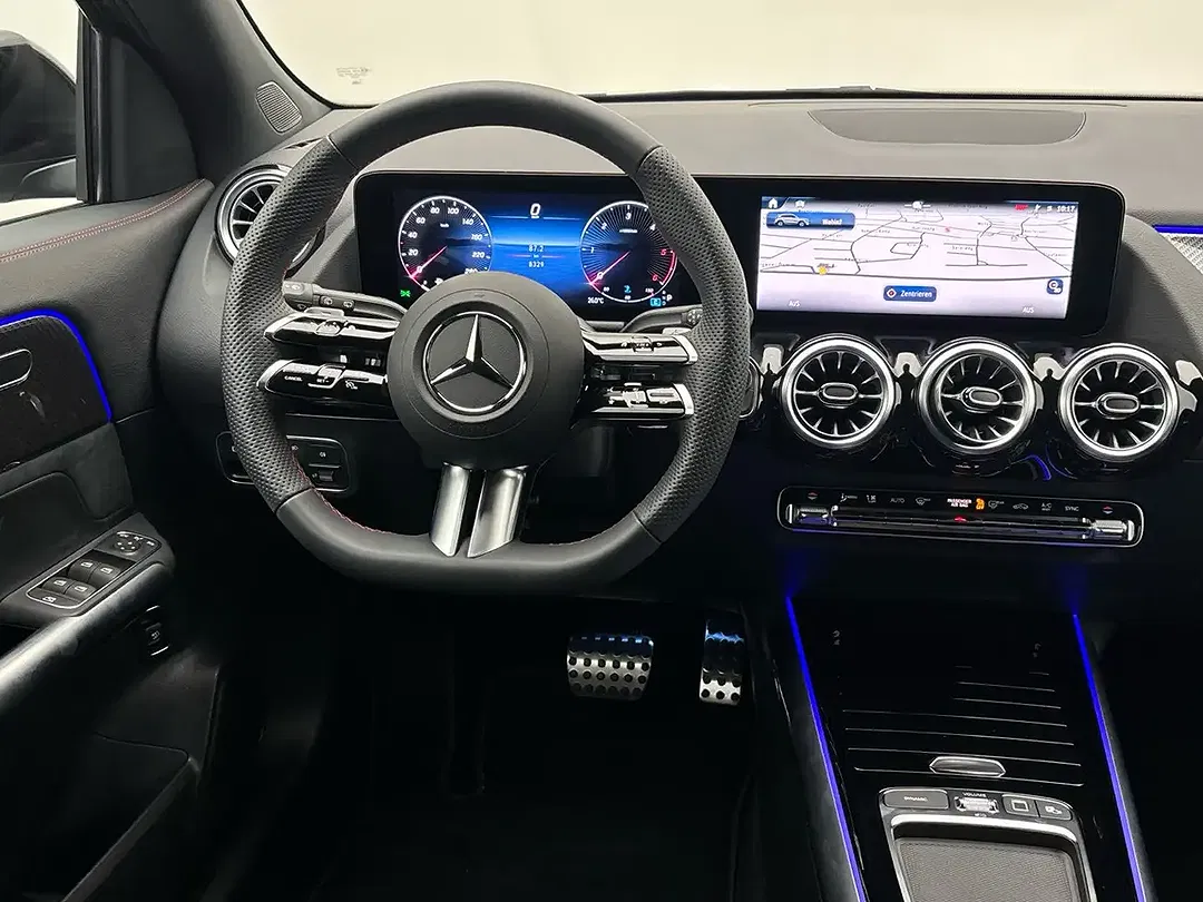Mercedes-Benz GLA 200 AMG Night - Thumbnail 8