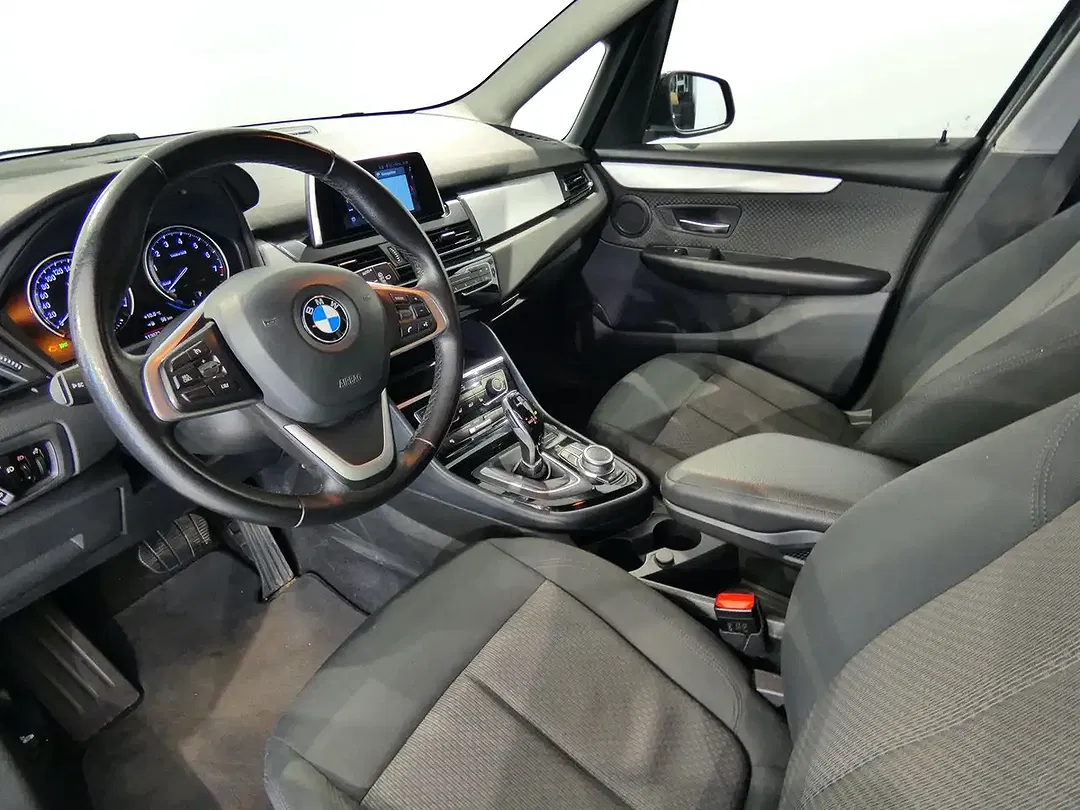 BMW 218 AUT - Thumbnail 10