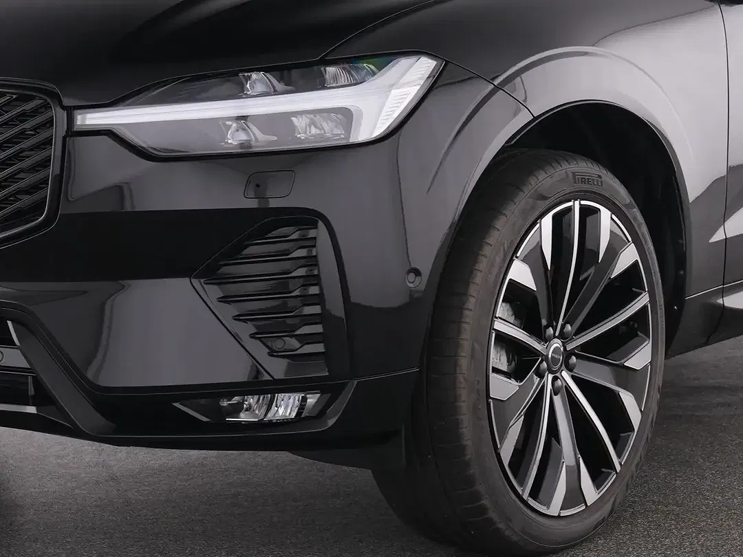 Volvo XC60 B5 AWD Ultra Dark - Thumbnail 8