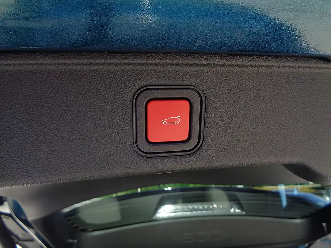 Fiat 600e EV La Prima - Thumbnail 7