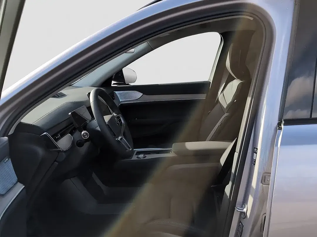 Volvo EX90 Ultra - Thumbnail 10