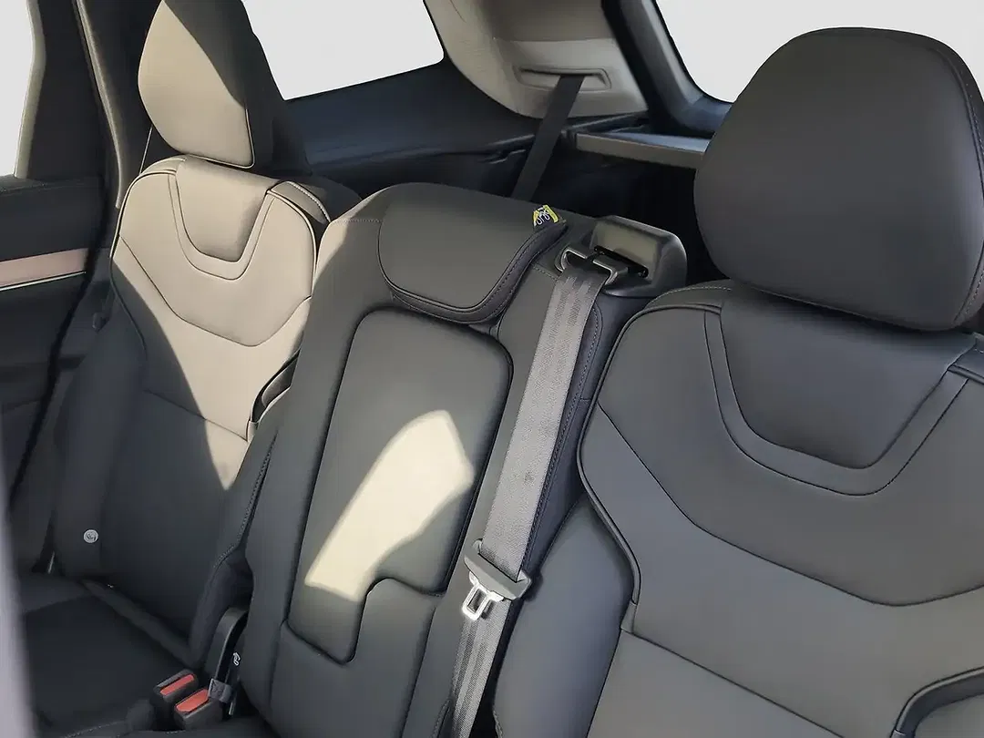 Volvo EX90 Ultra - Thumbnail 11