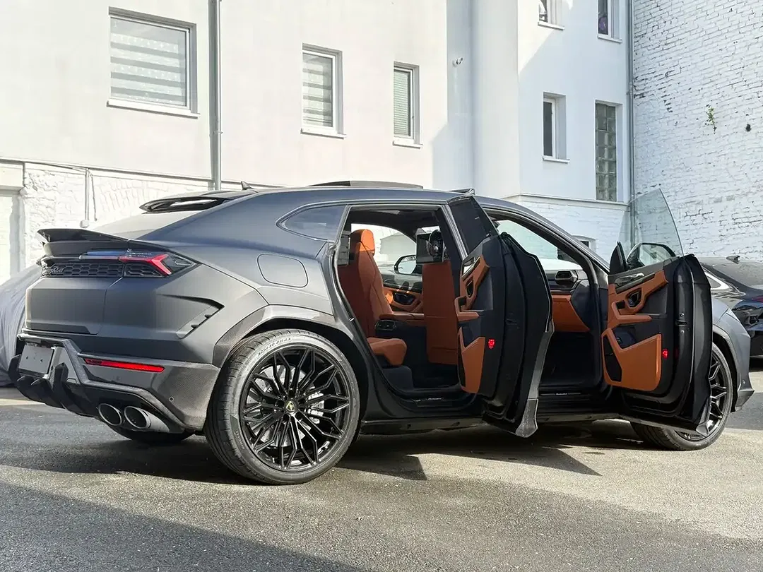 Lamborghini Urus 4.0 V8 SE - Thumbnail 3