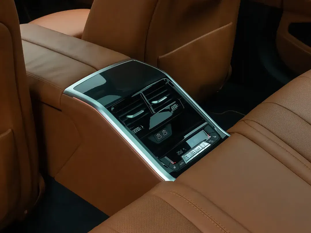 Alpina B8 4.4 Bi-Turbo - Thumbnail 28