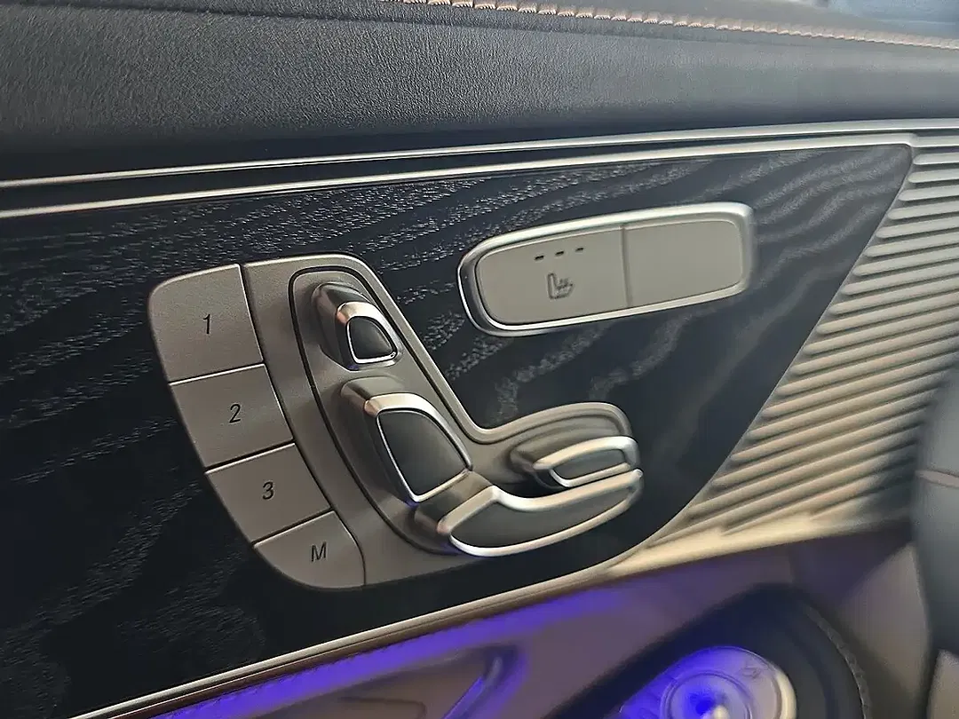 Mercedes-Benz EQC 400 4MATIC - Thumbnail 13