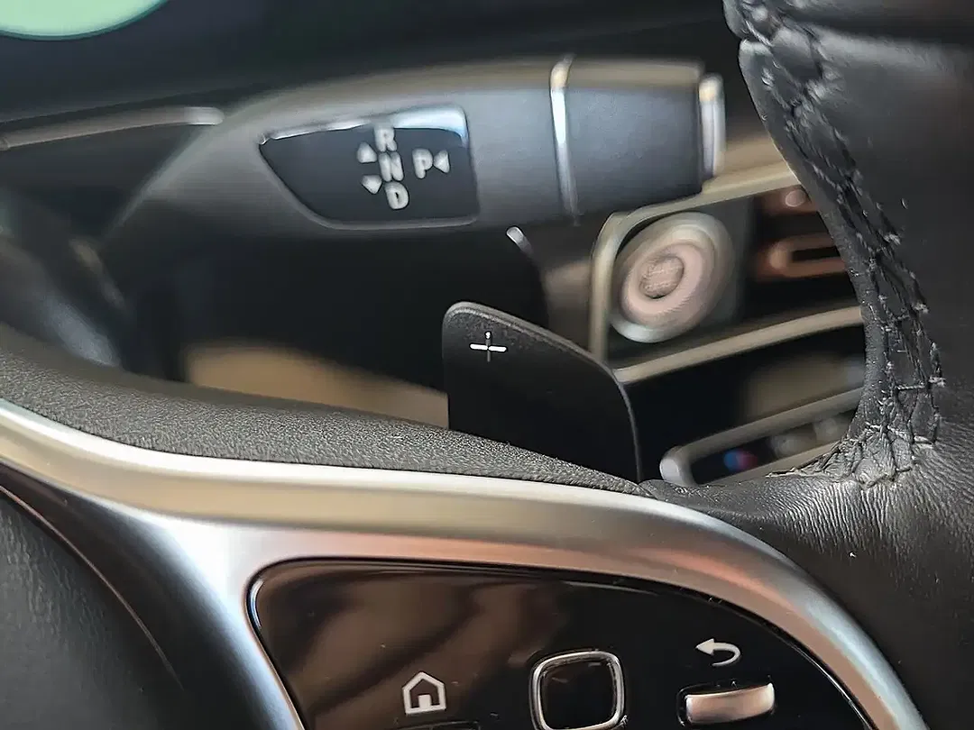 Mercedes-Benz EQC 400 4MATIC - Thumbnail 15