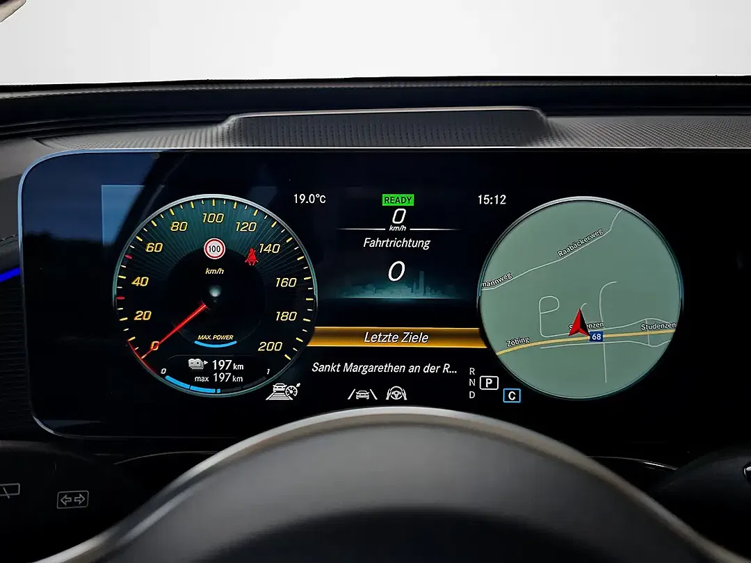 Mercedes-Benz EQC 400 4MATIC - Thumbnail 23