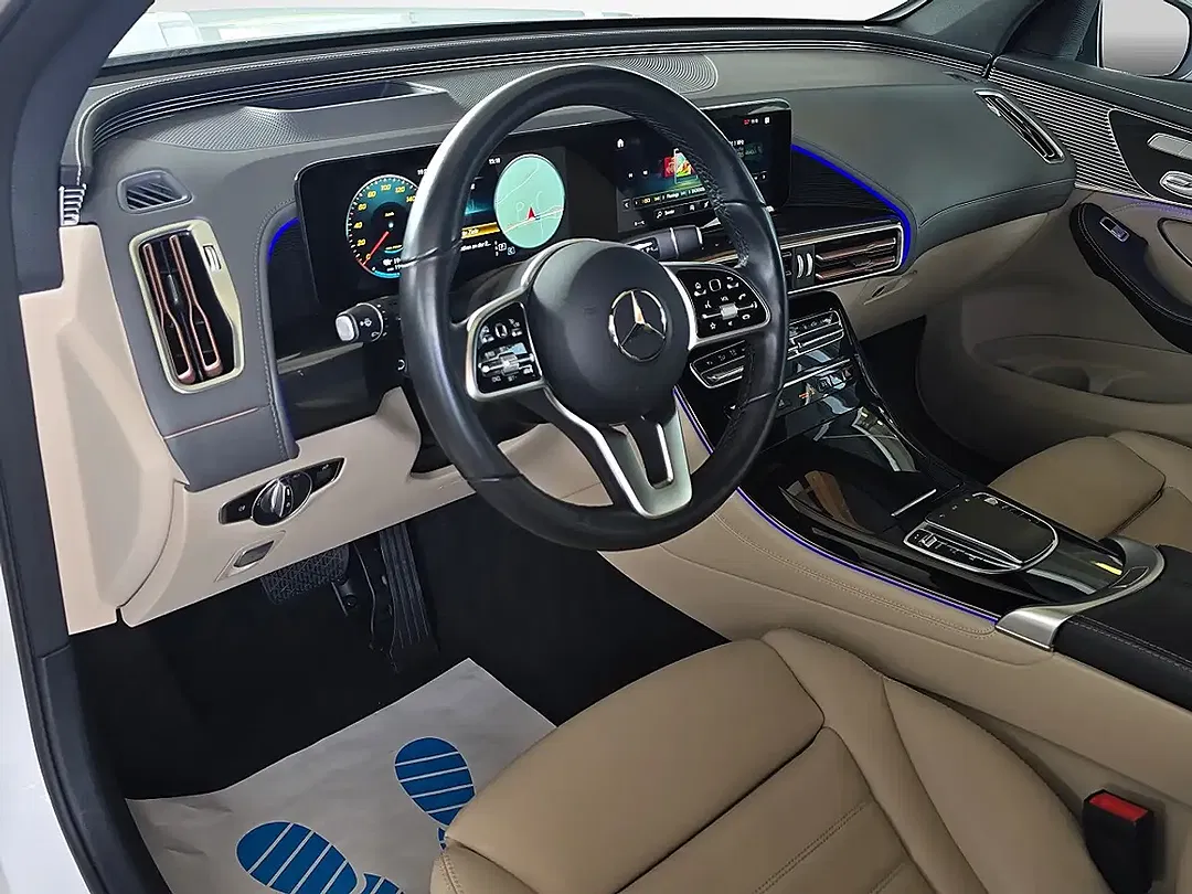 Mercedes-Benz EQC 400 4MATIC - Thumbnail 8