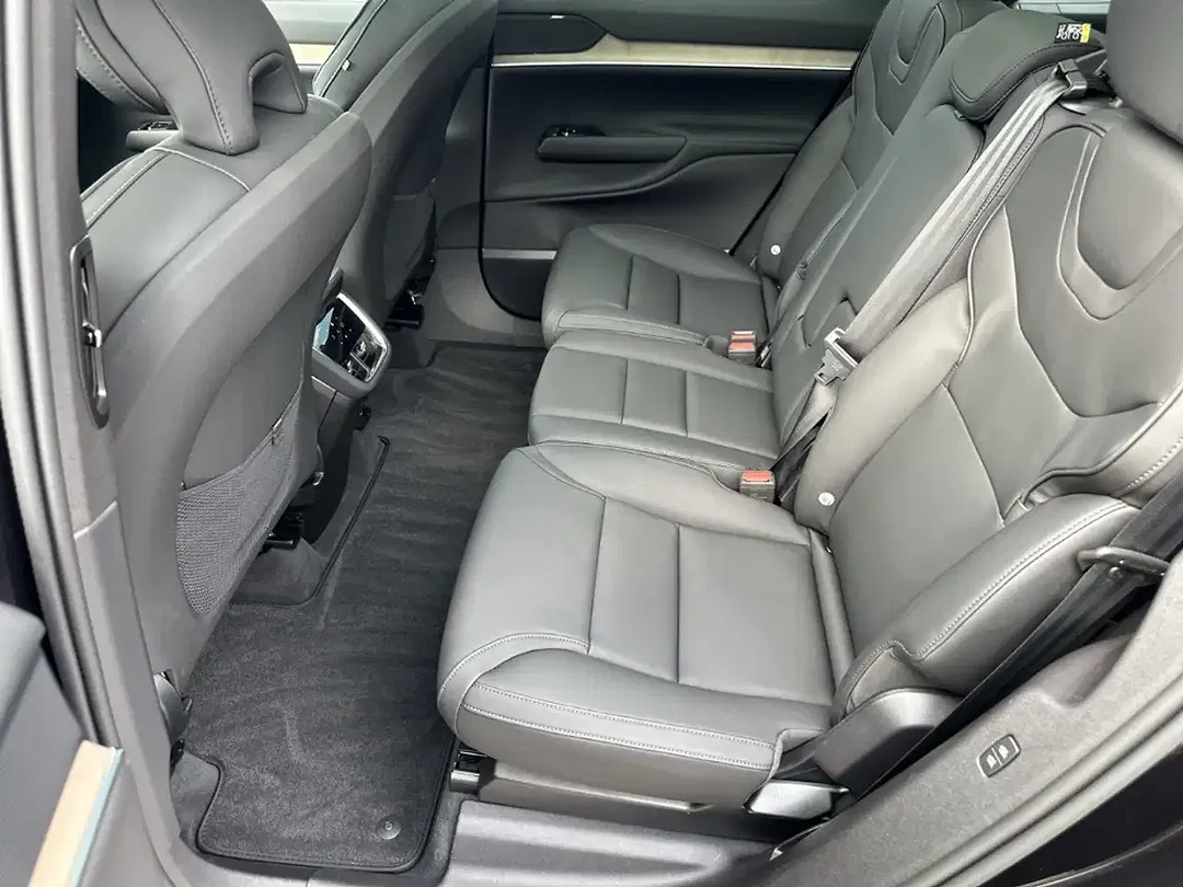 Volvo EX90 eAWD Ultra - Thumbnail 10