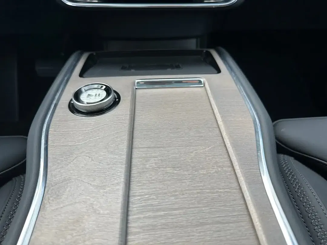 Volvo EX90 eAWD Ultra - Thumbnail 11