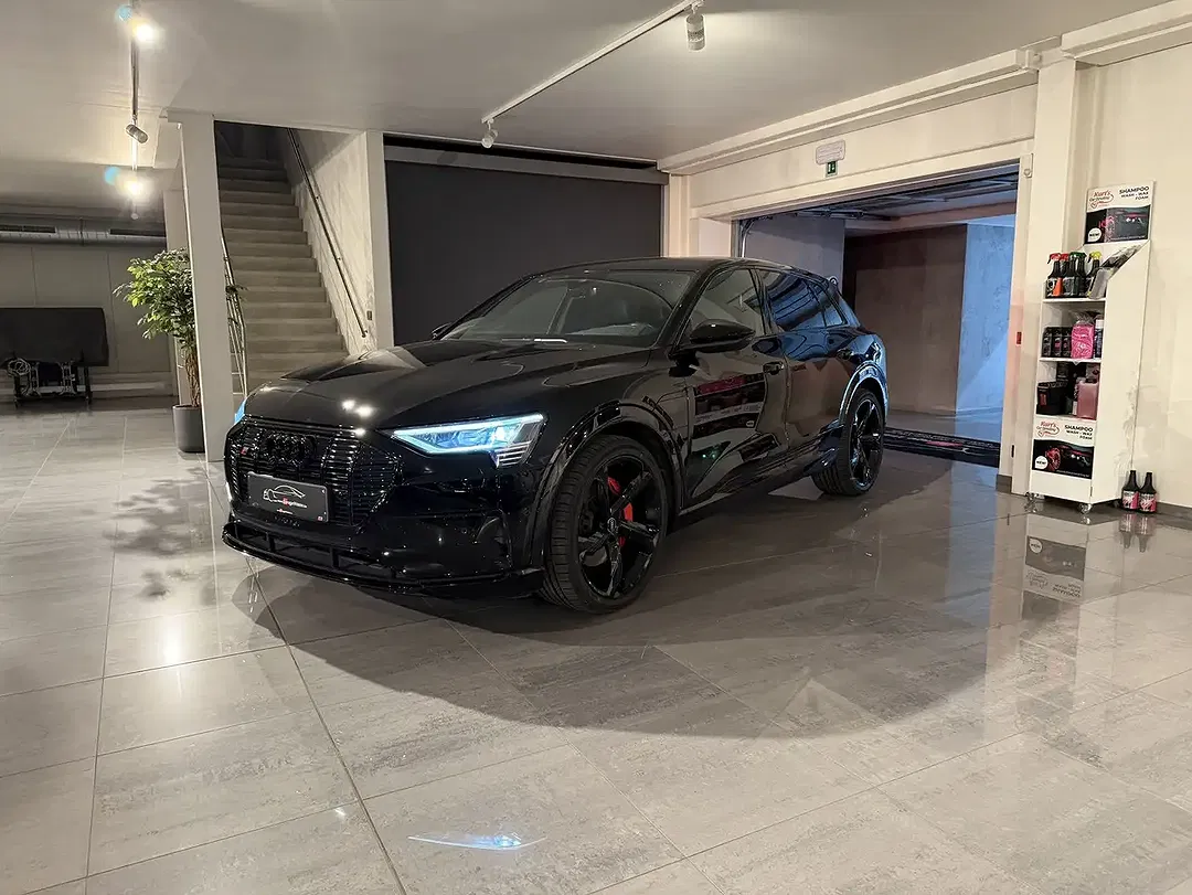 Audi Q8 e-tron quattro exclusive S line - Thumbnail 12
