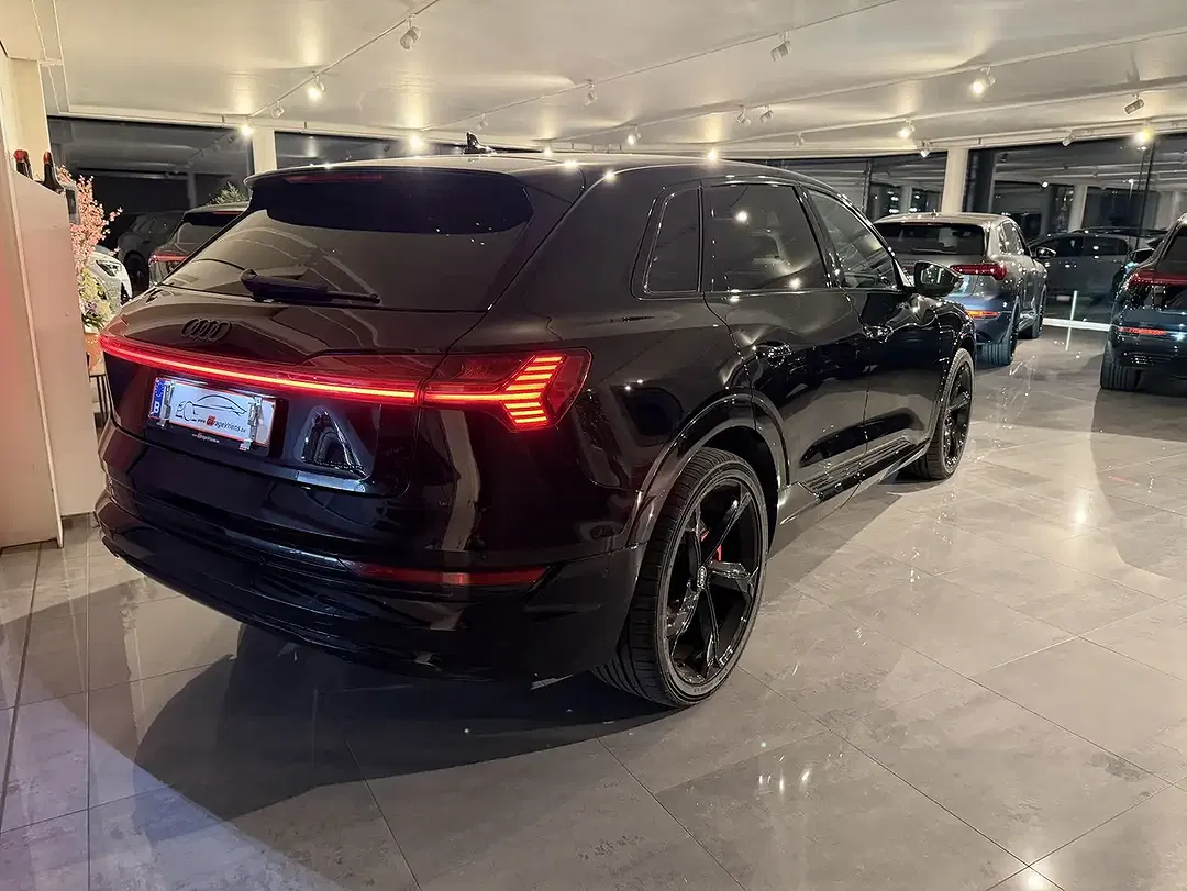 Audi Q8 e-tron quattro exclusive S line - Thumbnail 15