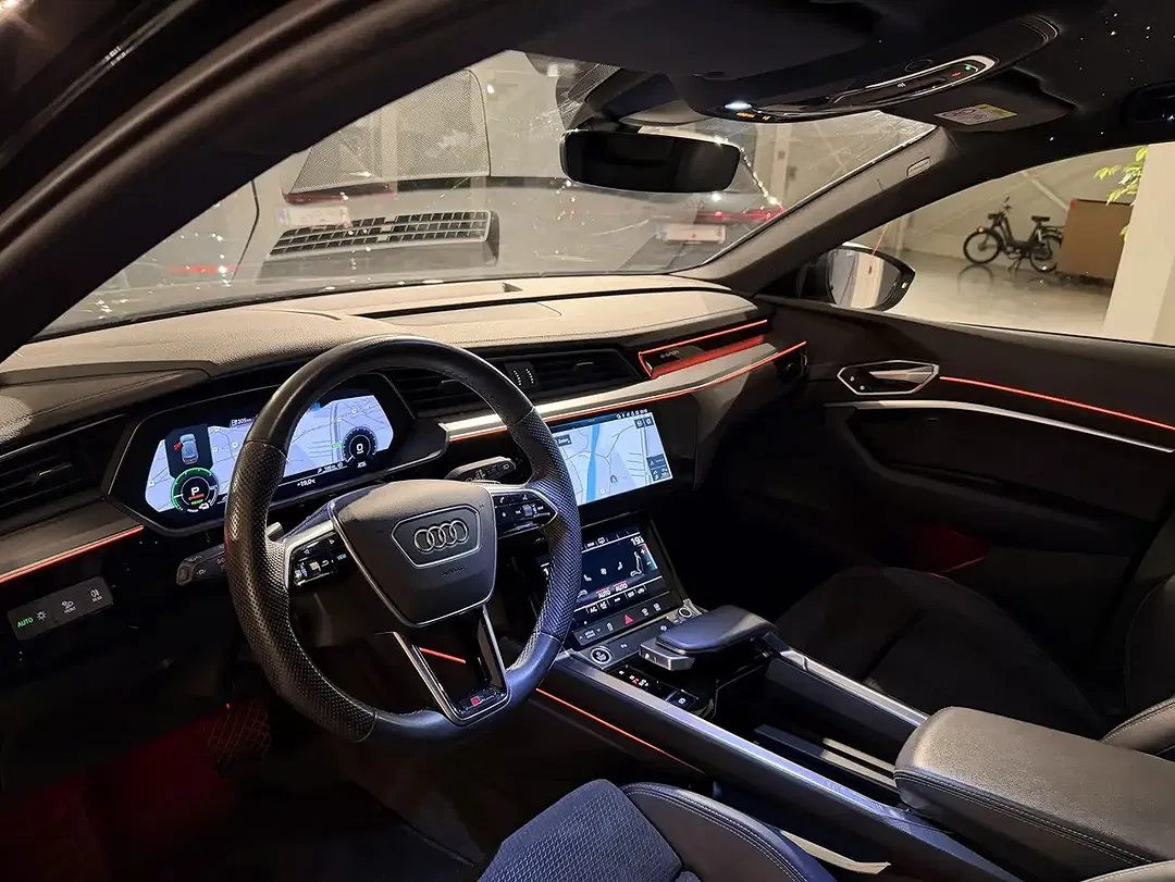 Audi Q8 e-tron quattro exclusive S line - Thumbnail 7