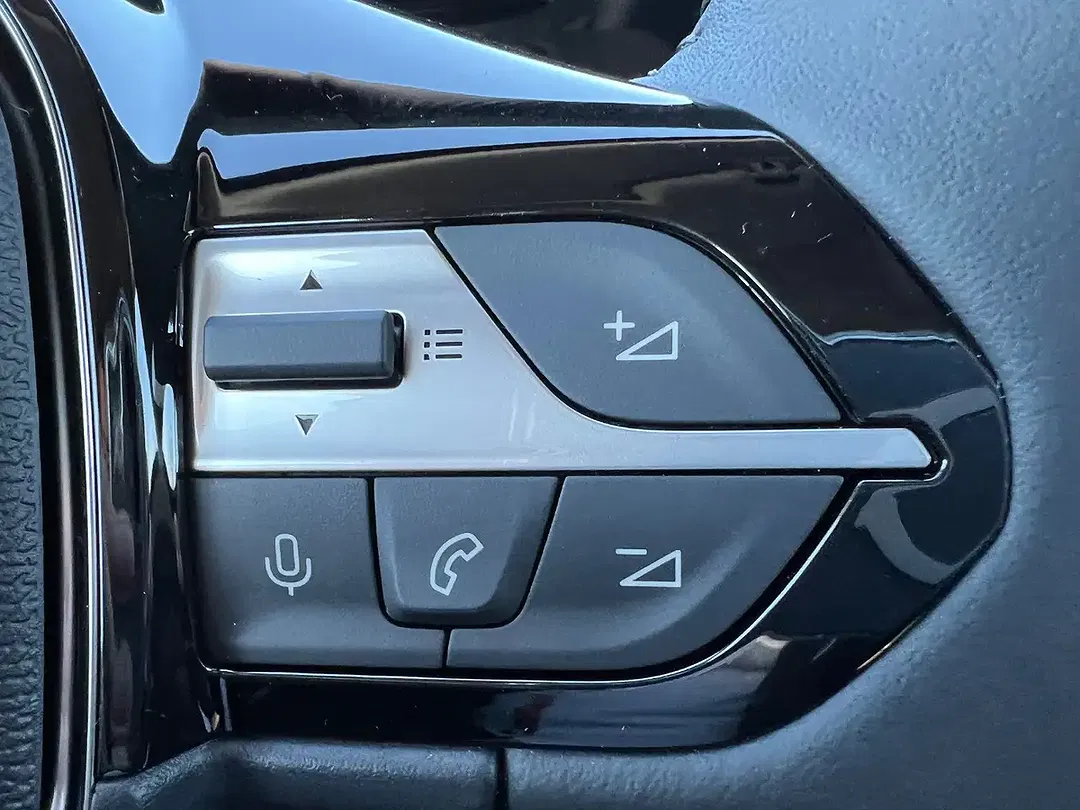 Peugeot 408 136 Hybrid Allure - Thumbnail 13