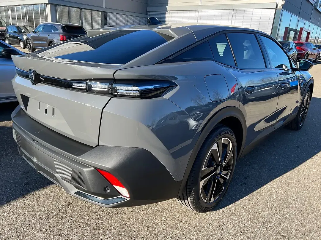 Peugeot 408 136 Hybrid Allure - Thumbnail 6