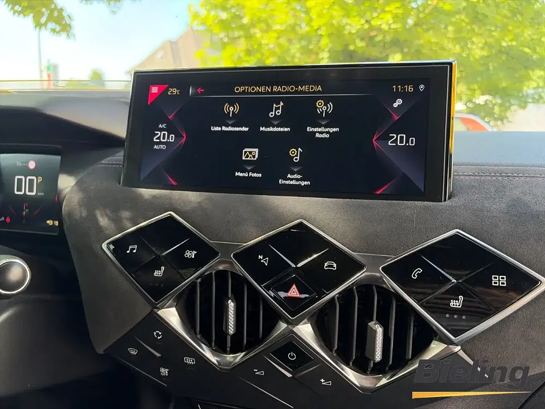 DS Automobiles DS 3 - Thumbnail 11