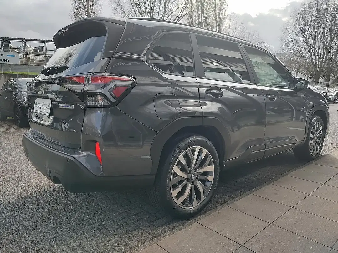 Subaru Forester 2.0 e-Boxer AWD Platinum - Thumbnail 5