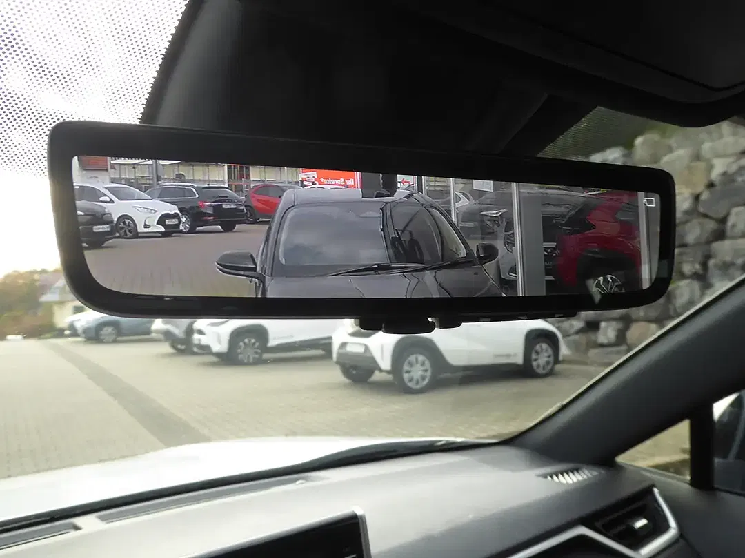 Toyota RAV 4 PHEV 4x4 - Thumbnail 12