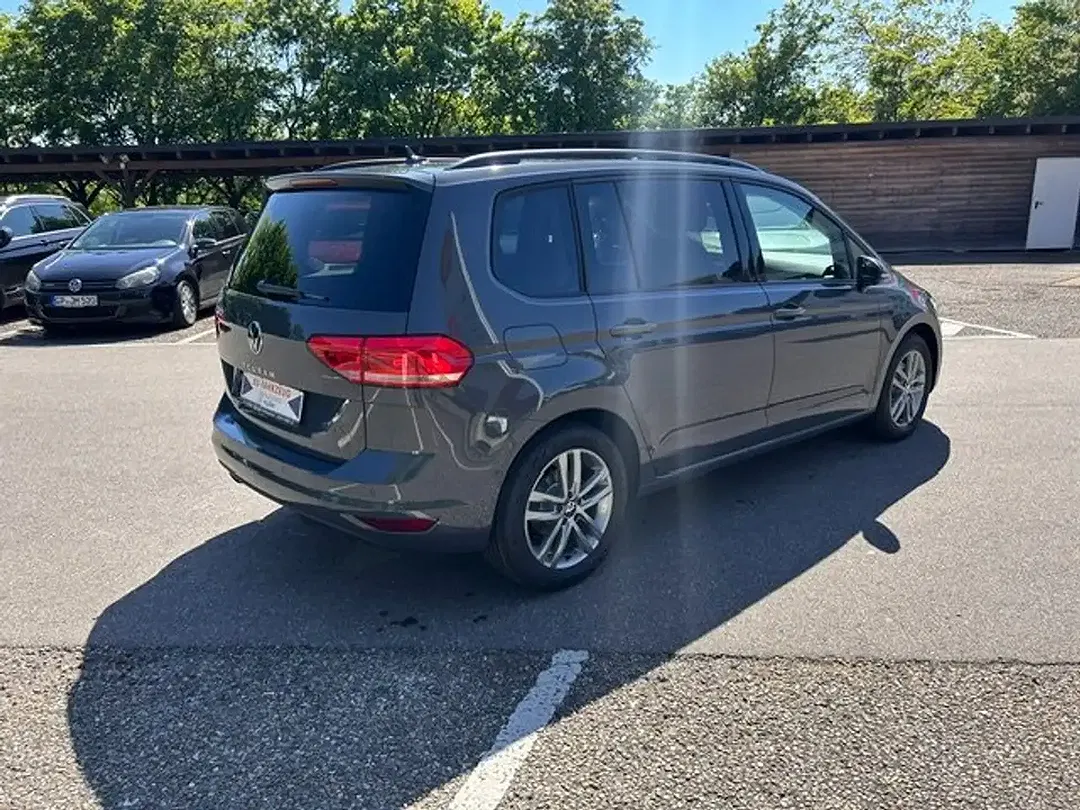 Volkswagen Touran 1.5 TSI DSG Comfortline - Thumbnail 4