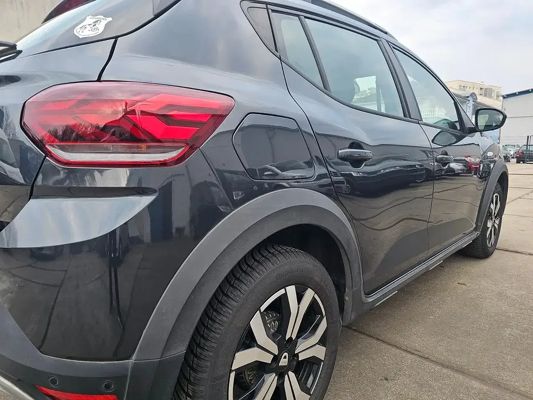 Dacia Sandero Stepway - Thumbnail 9