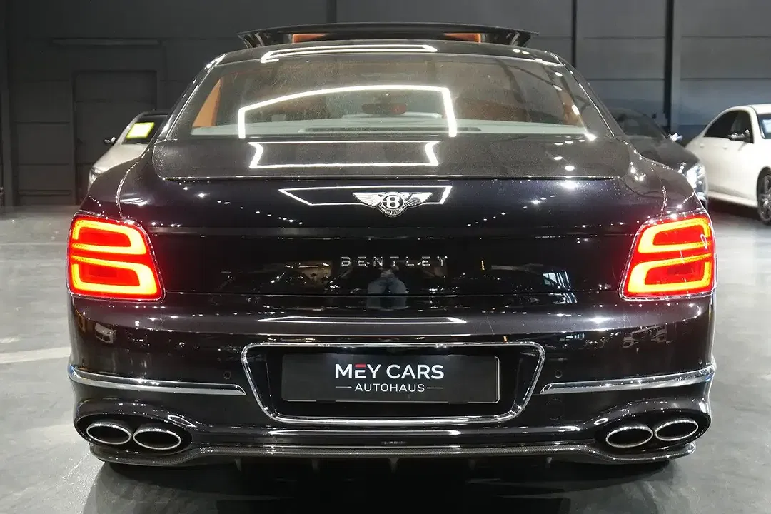 Bentley Flying Spur 4.0 V8 - Thumbnail 11