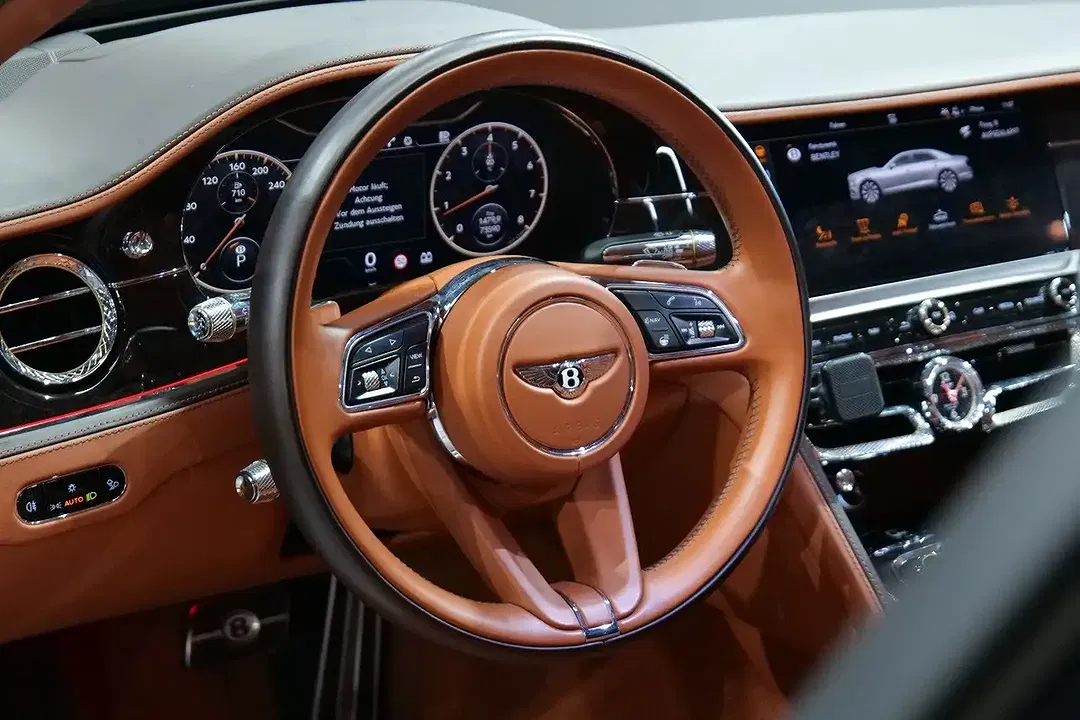Bentley Flying Spur 4.0 V8 - Thumbnail 13