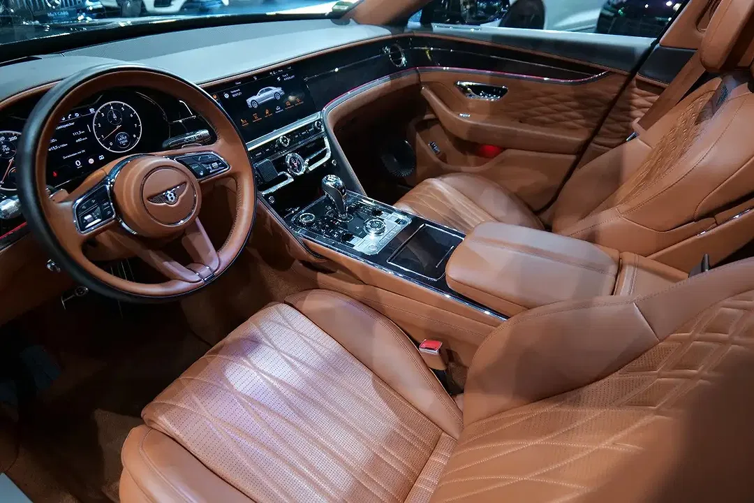 Bentley Flying Spur 4.0 V8 - Thumbnail 14