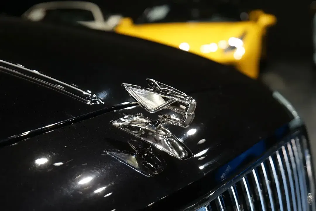 Bentley Flying Spur 4.0 V8 - Thumbnail 9