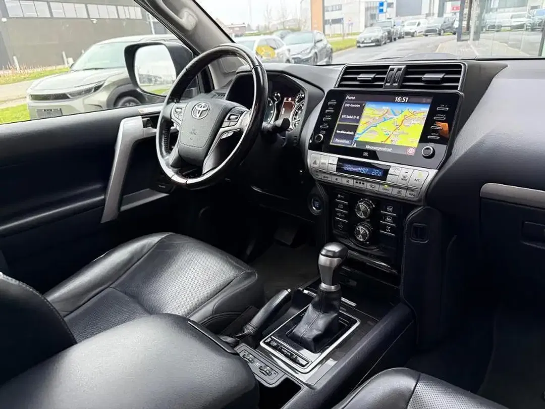 Toyota Land Cruiser 2.8 Premium - Thumbnail 10