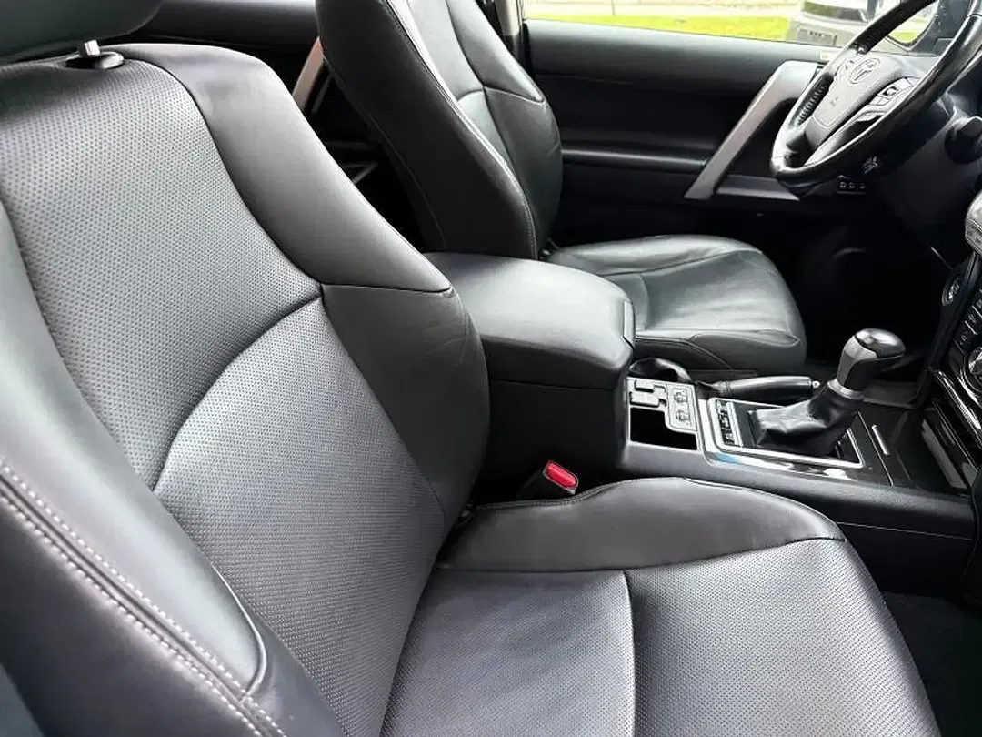 Toyota Land Cruiser 2.8 Premium - Thumbnail 12