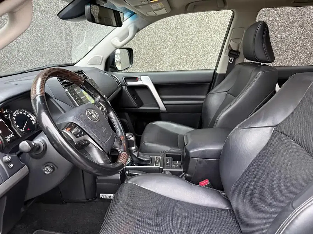 Toyota Land Cruiser 2.8 Premium - Thumbnail 8