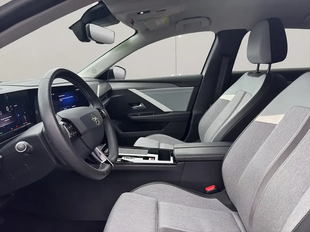Opel Astra Hybrid Edition - Thumbnail 6