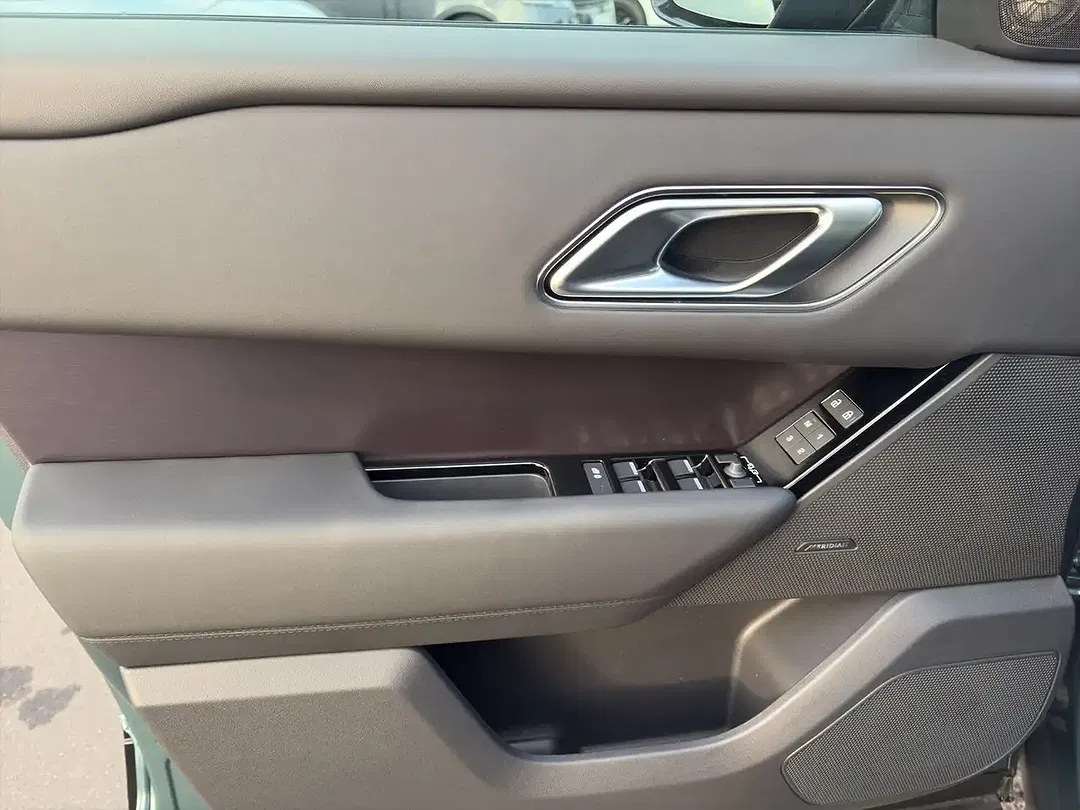 Land Rover Range Rover Velar D300 Dynamic SE - Thumbnail 12