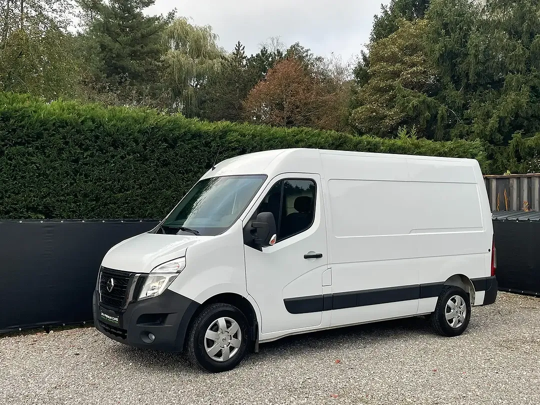 Nissan Interstar - foto 1