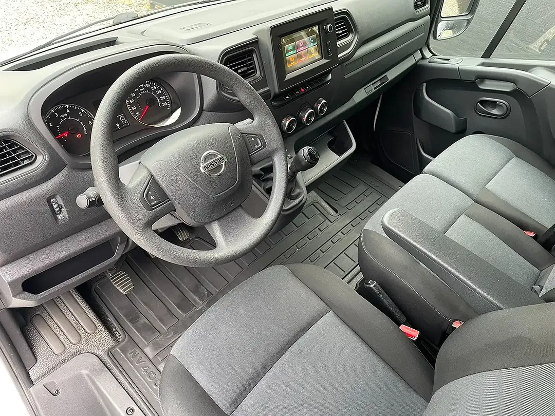 Nissan Interstar - Thumbnail 11