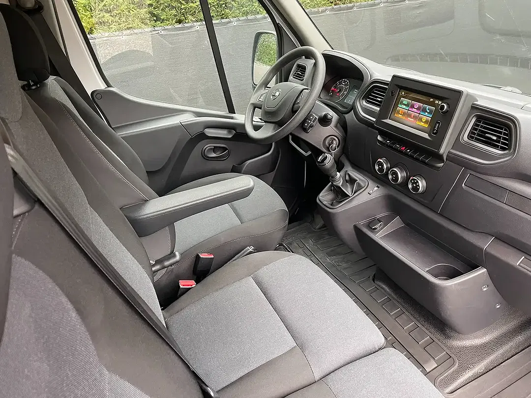 Nissan Interstar - foto 15