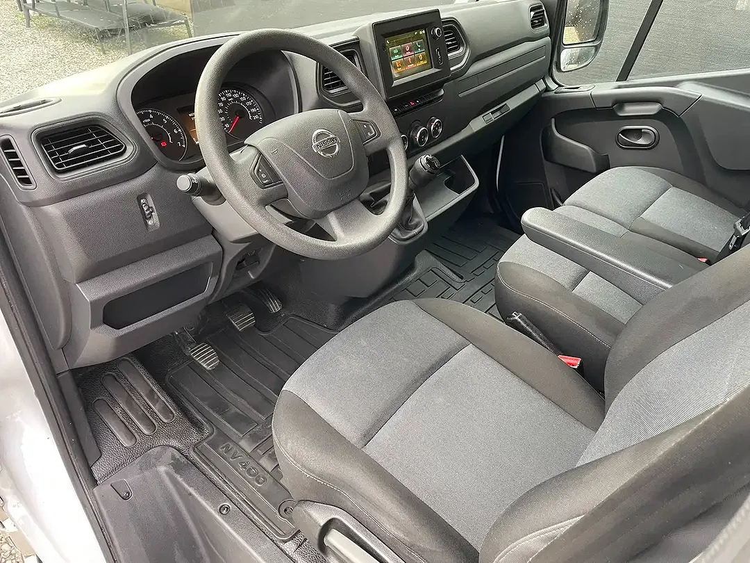 Nissan Interstar - Thumbnail 9