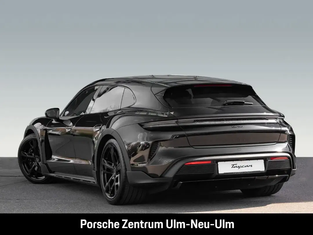 Porsche Taycan Turbo Cross Turismo - Thumbnail 3