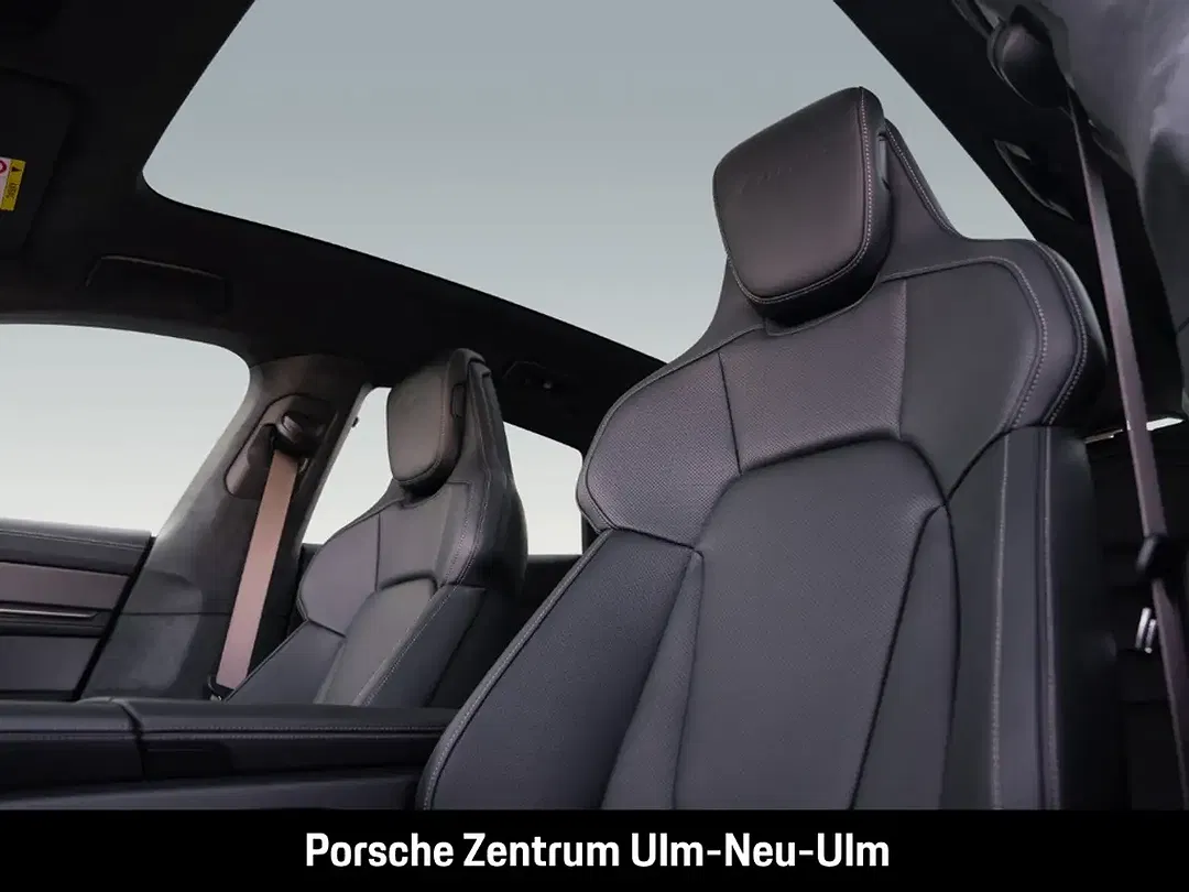 Porsche Taycan Turbo Cross Turismo - Thumbnail 5