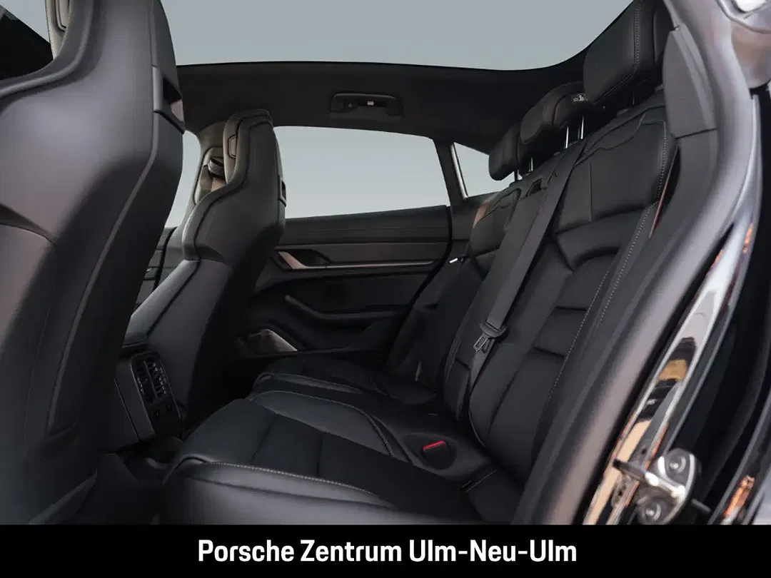 Porsche Taycan Turbo Cross Turismo - Thumbnail 8