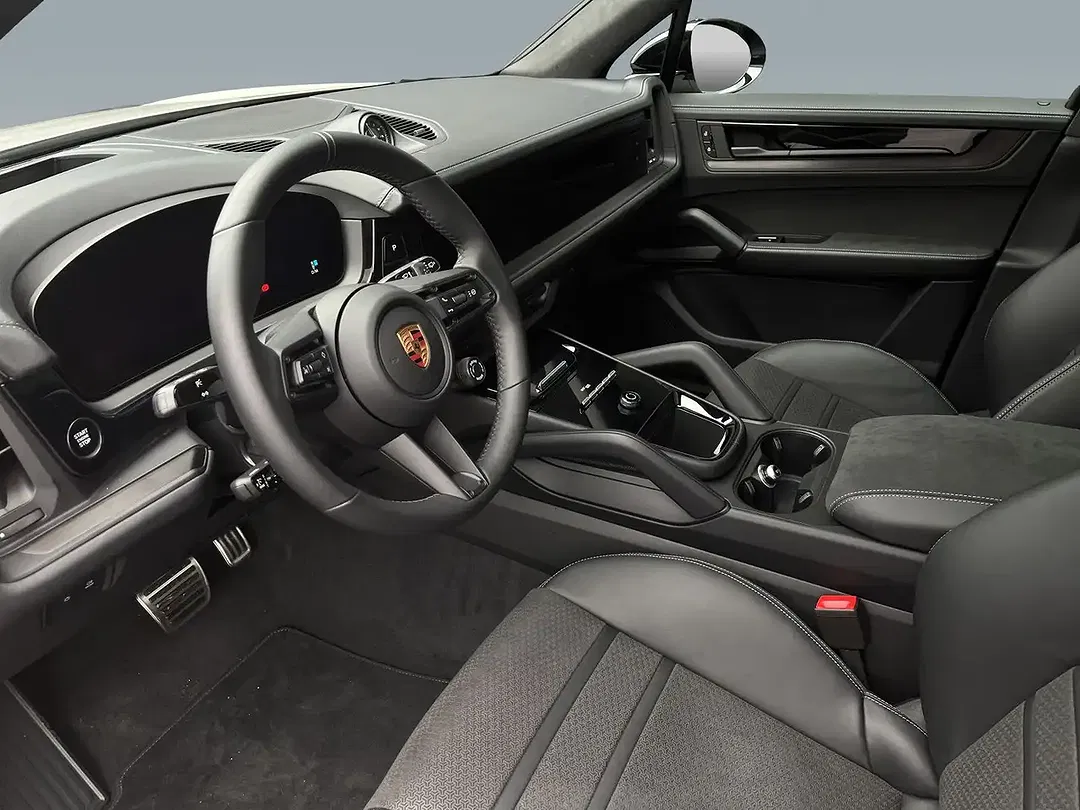 Porsche Cayenne GTS - Thumbnail 4