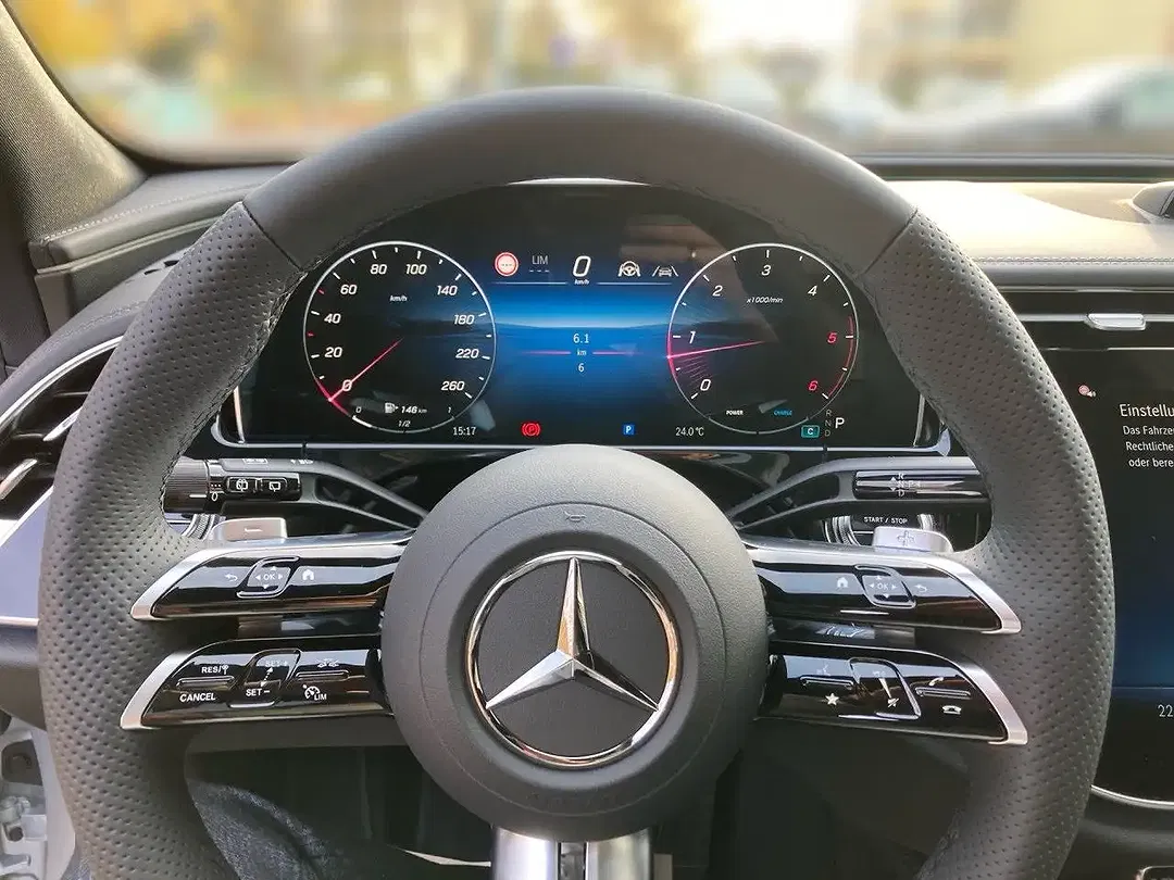Mercedes-Benz E 450 4MATIC AMG - Thumbnail 9