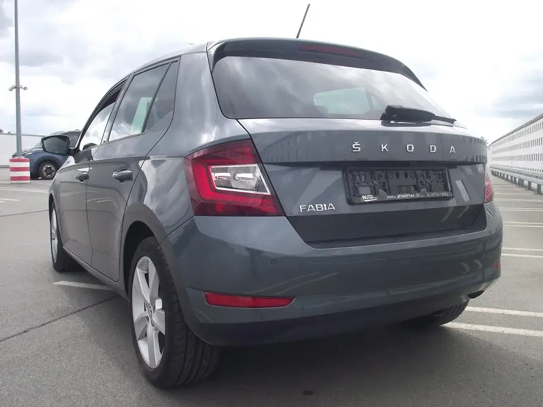 Skoda Fabia 1.0 TSI AUT Style - Thumbnail 11