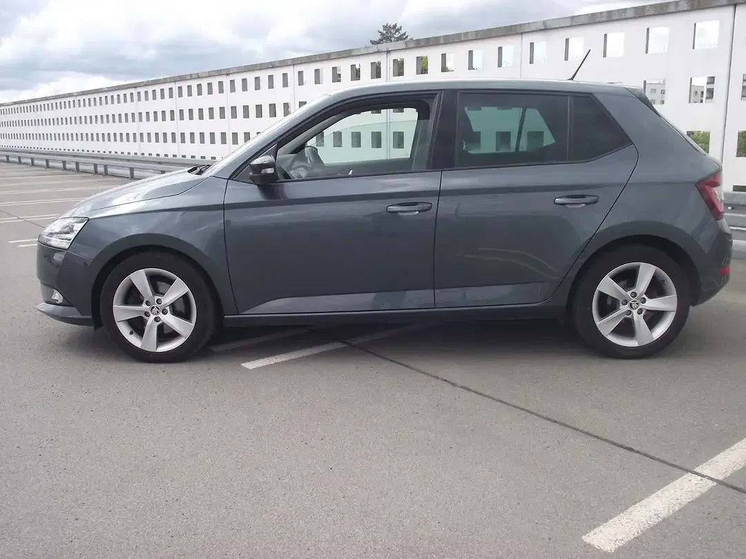 Skoda Fabia 1.0 TSI AUT Style - Thumbnail 12
