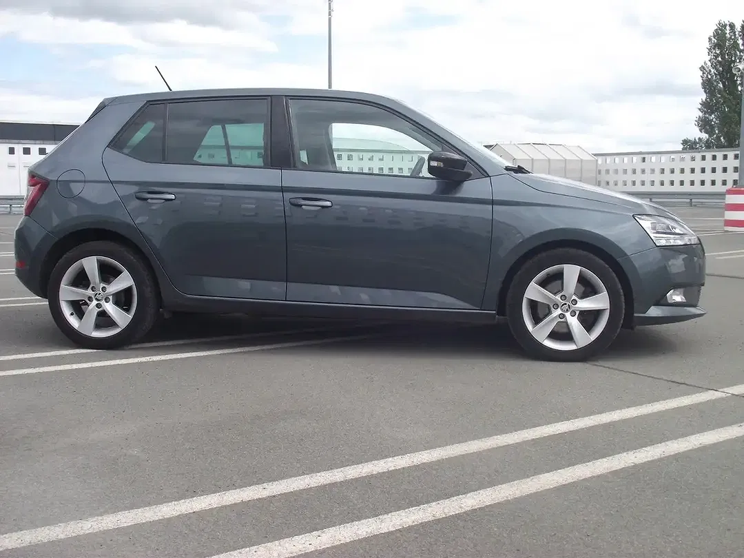 Skoda Fabia 1.0 TSI AUT Style - foto 2