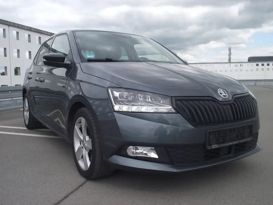 Skoda Fabia 1.0 TSI AUT Style - Thumbnail 3