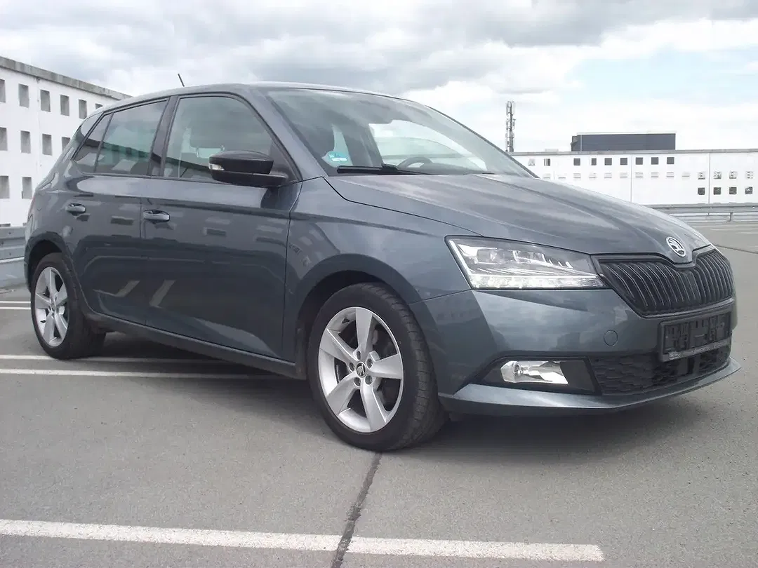 Skoda Fabia 1.0 TSI AUT Style - Thumbnail 4